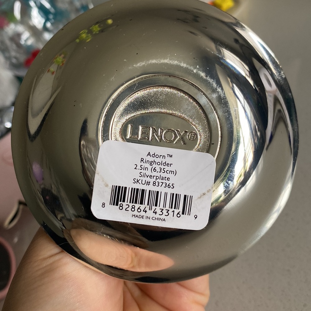 Lenox ring holder - Picture 3 of 5
